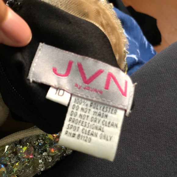 BEAUTIFUL JOVANI DRESS-NIGHT OUT - Picture 3 of 4